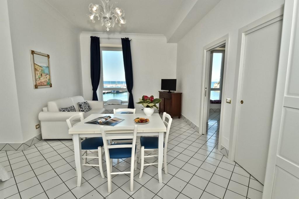 אגרופולי Palazzo Dogana Rooms מראה חיצוני תמונה